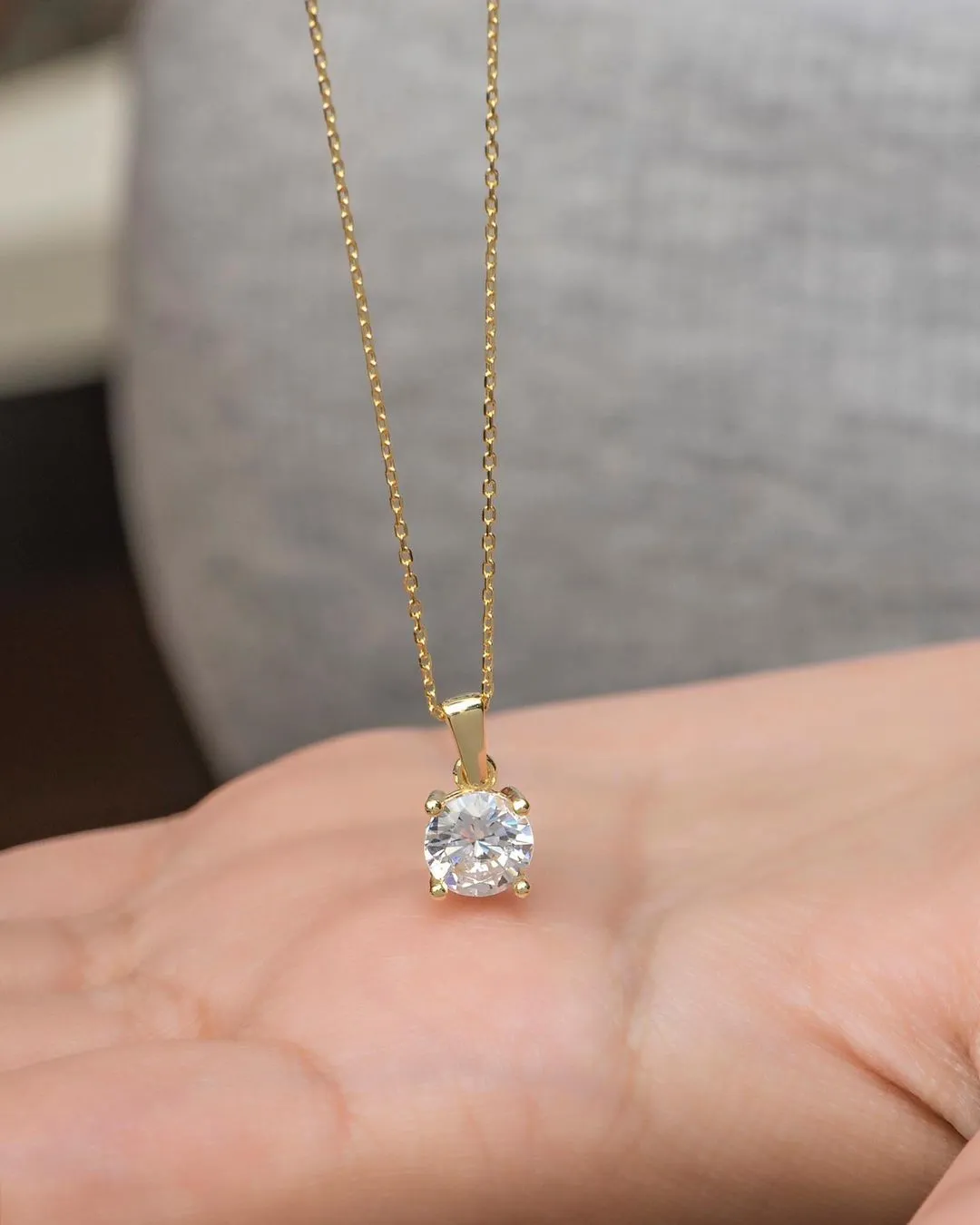 1.00 CT Round Brilliant Cut Diamond Necklace