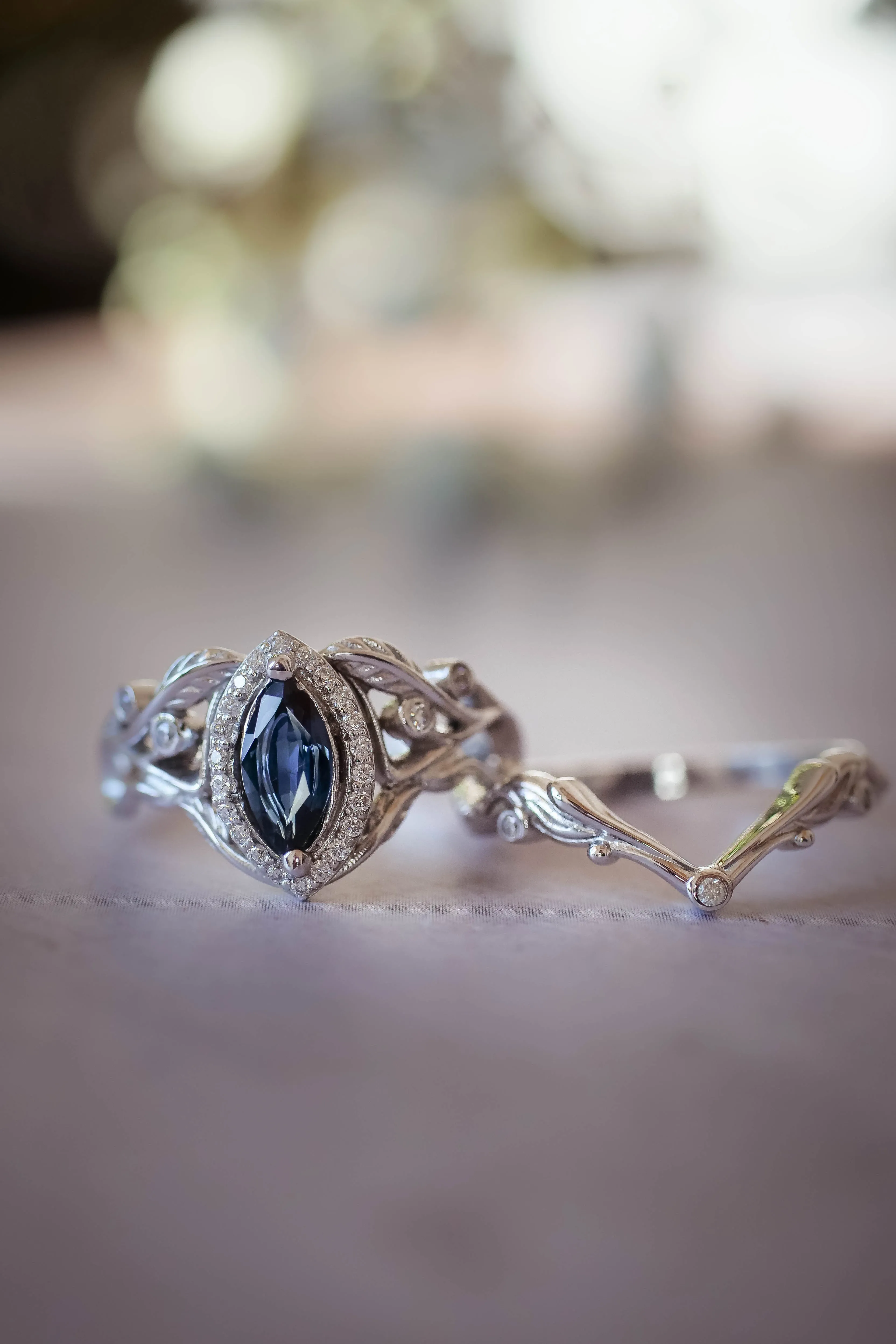 Art nouveau bridal ring set with natural sapphire and diamond halo / Callisto