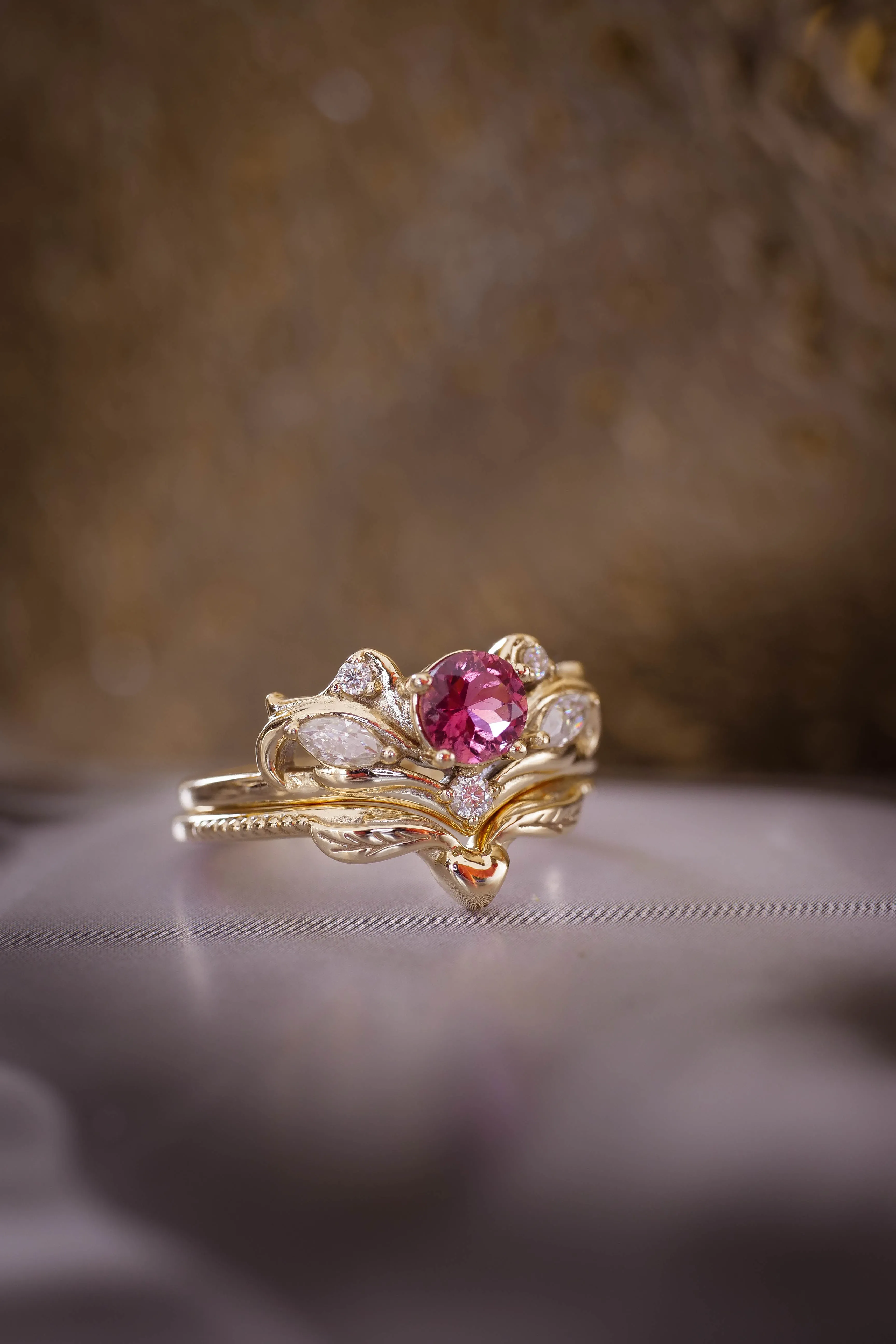 Bridal ring set with pink tourmaline / Swanlake