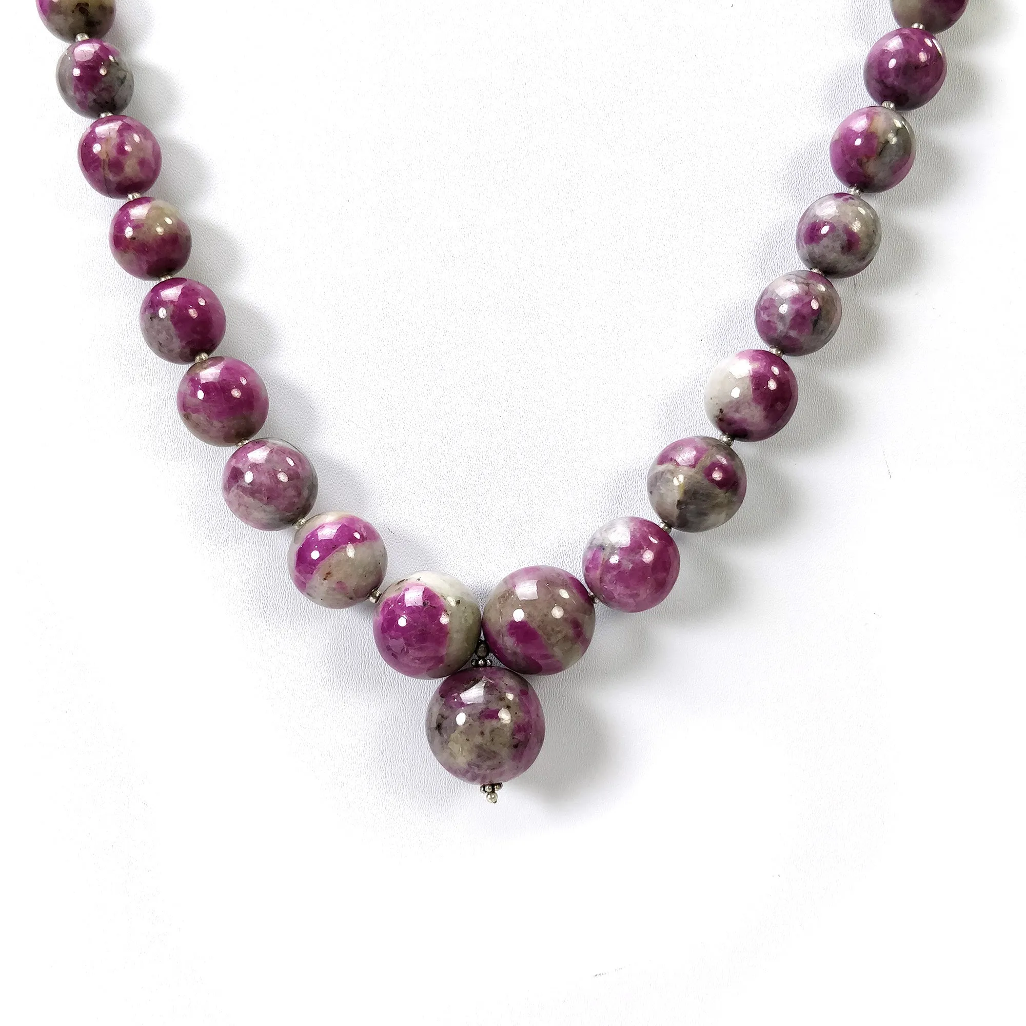 Global RUBY Gemstone NECKLACE: 669.25cts Natural Untreated Bi-Color Zoisite Ruby Balls 925 Sterling Silver 8mm - 19.5mm 19"