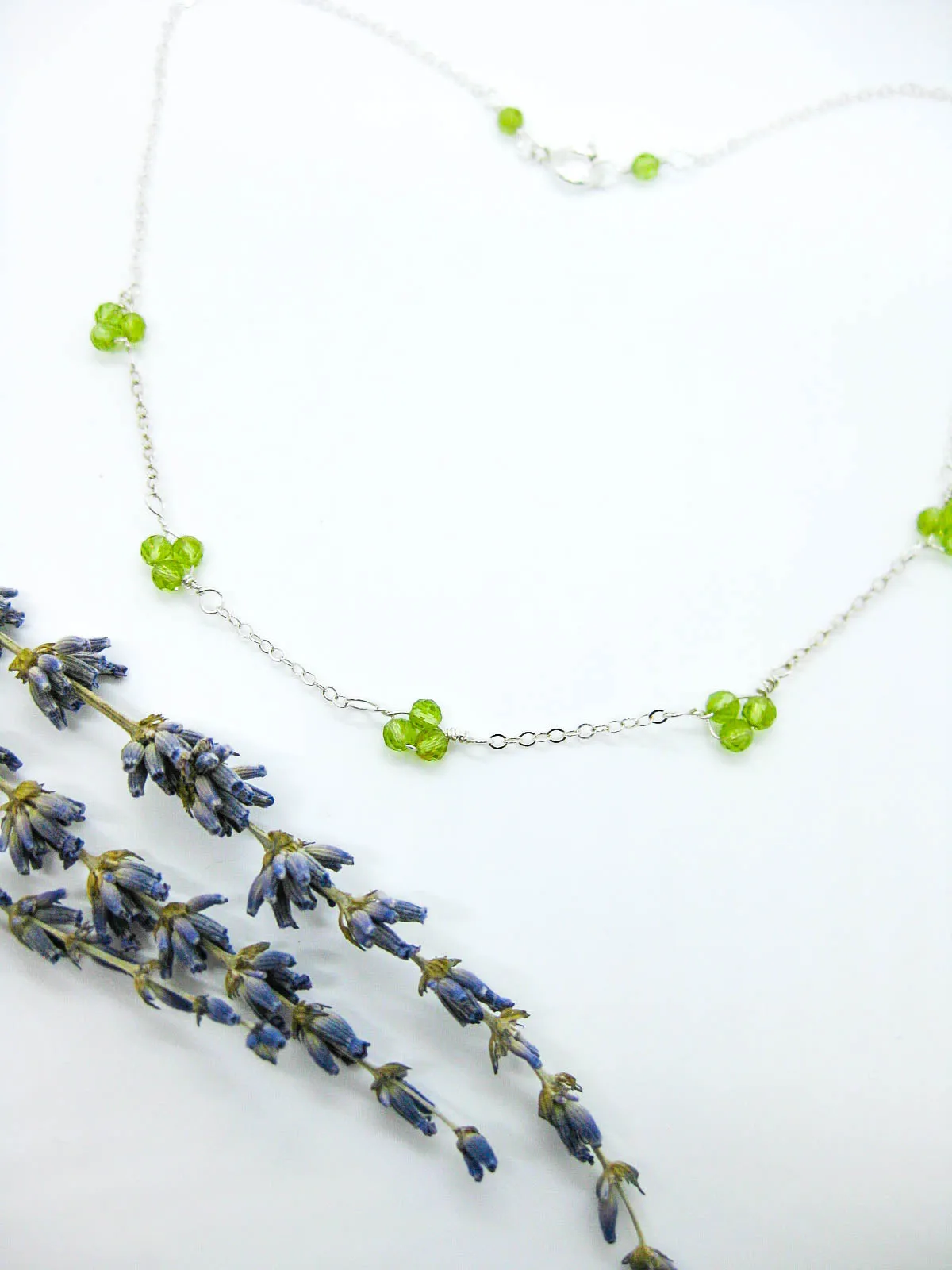 Hyacinth: Peridot Choker - n522