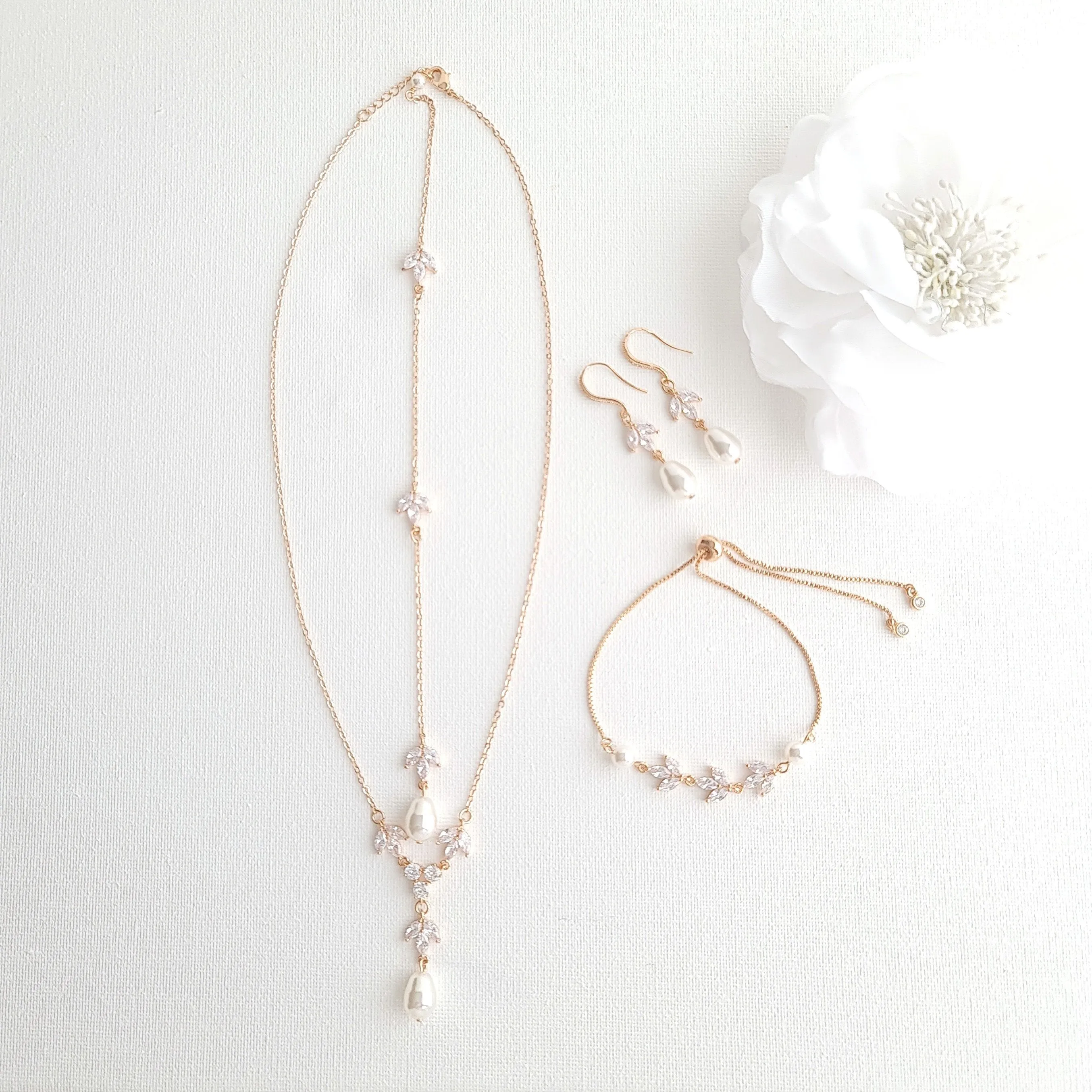 Jewelry Set for brides in Simple Design- Rose Gold- Leila