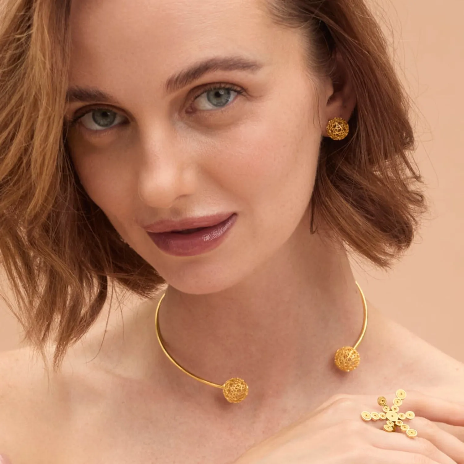 LUCRECIA GOLD SMALL CHOKER NECKLACE FILIGREE