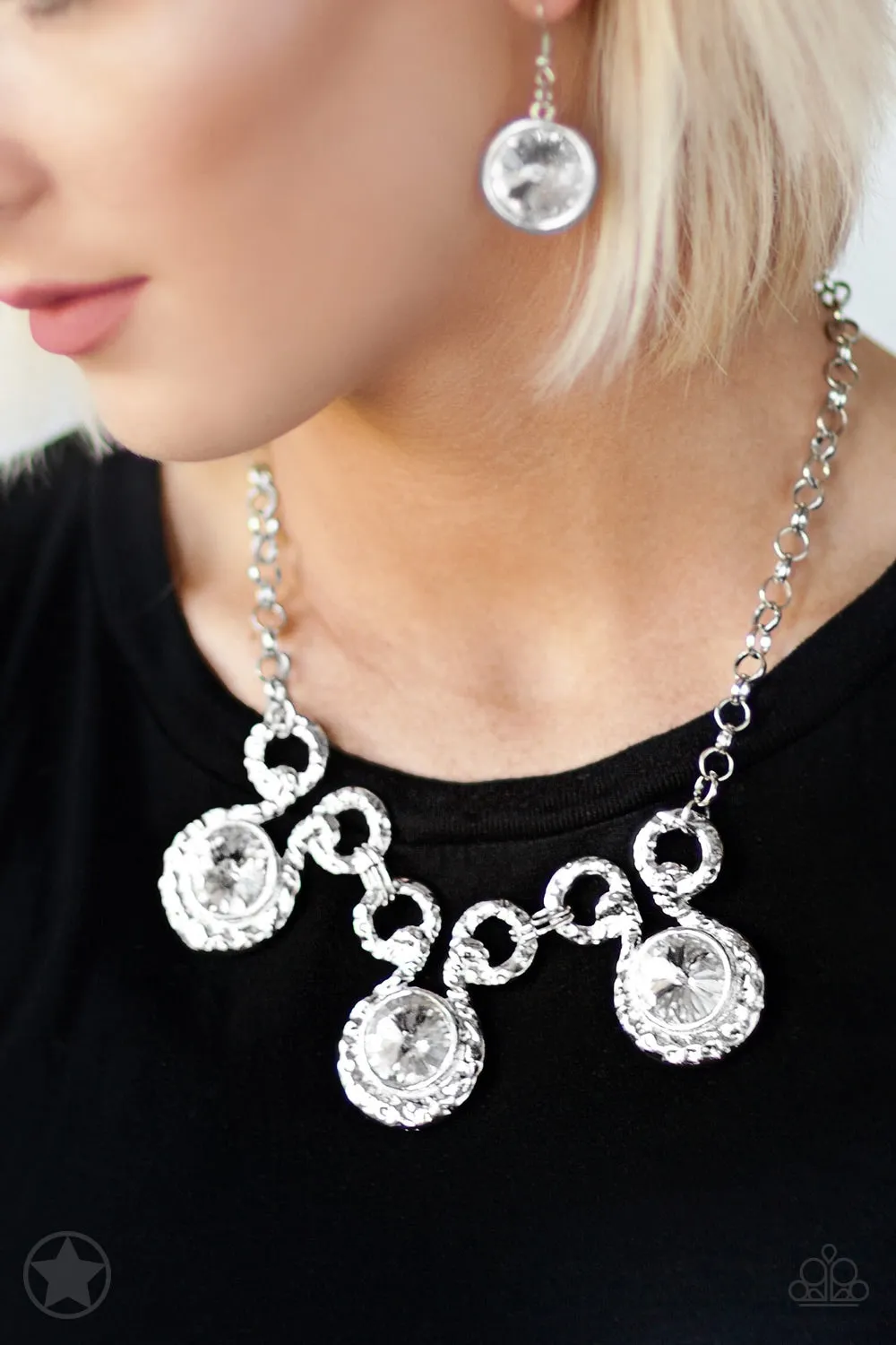 Paparazzi Accessories - Hypnotized - Silver Blockbuster Necklace