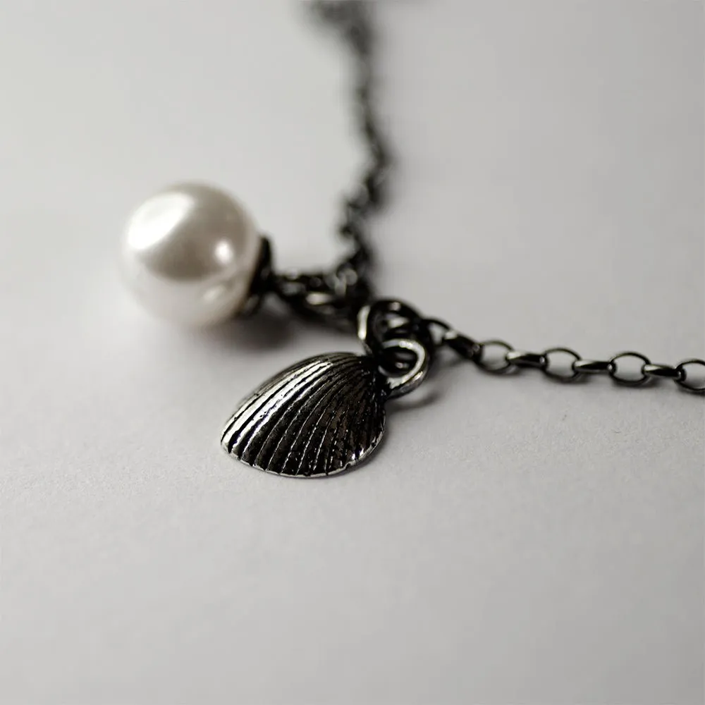 Shell & Pearl pendant - final sale