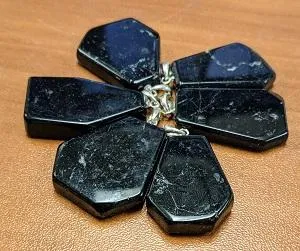 Tourmaline/Black Polished Tabs