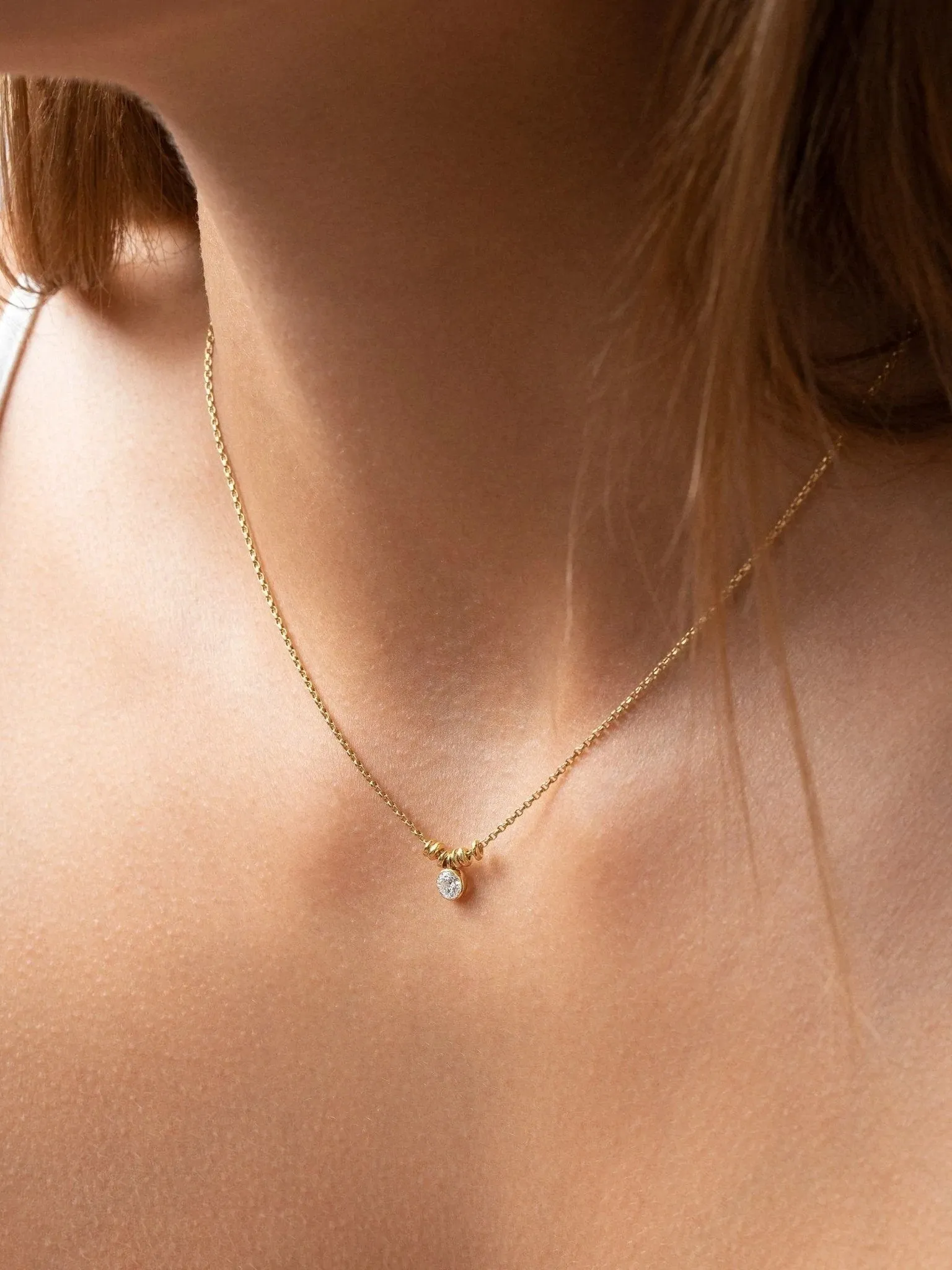 Welda Solitaire Necklace